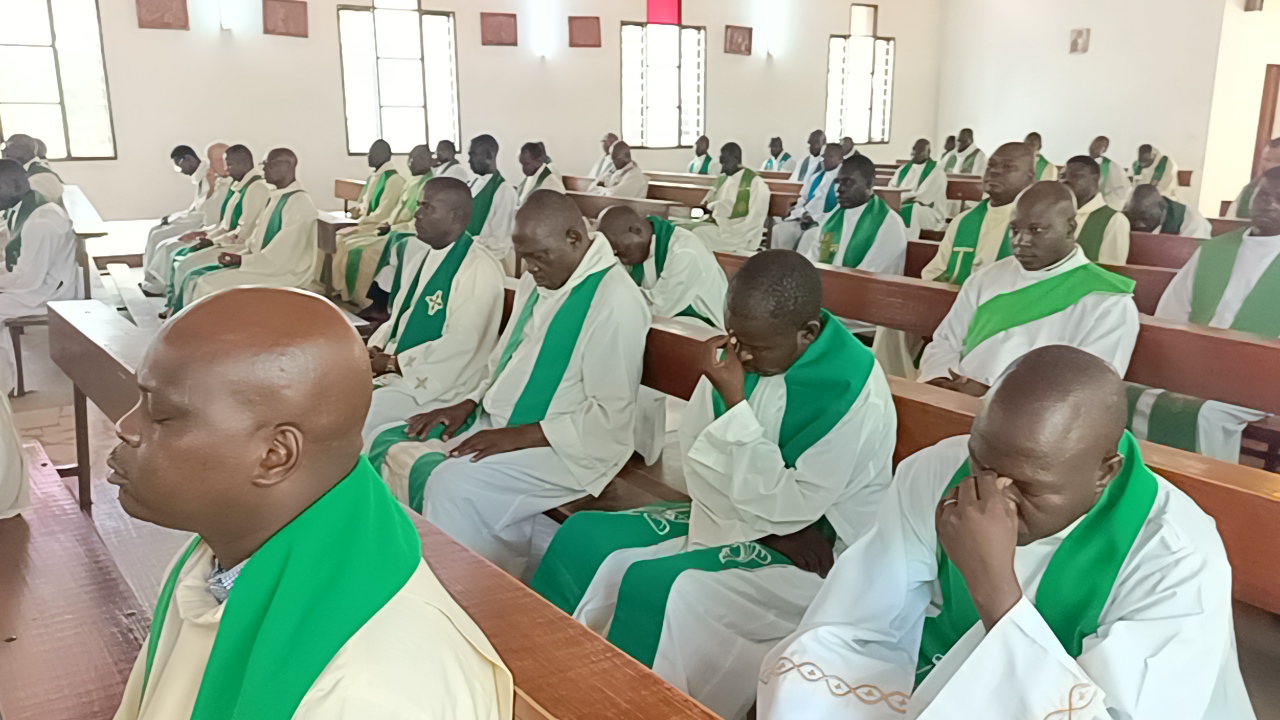 Retraite sacerdotale : Baba Simon, homme de priere et d'action